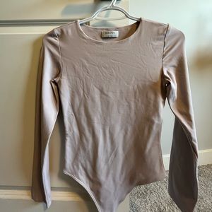 Aritzia Babaton long sleeve contour bodysuit in munro mauve